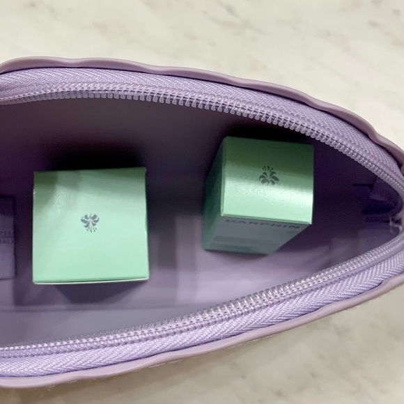 Darphin Paris samples and cosmetic bag - Picture 3 of 4